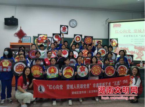 川航飞机右侧引擎起火,为何盘旋16圈才降落?专家解读